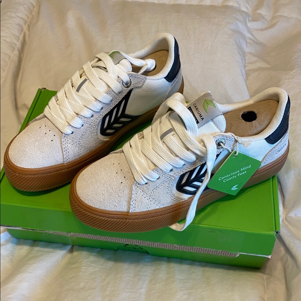 Cariuma Catiba Pro 2.0 Sneakers - Picture 3 of 7
